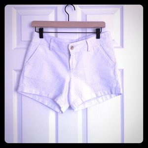 Lilly Pulitzer white 5” Callahan shorts size 6